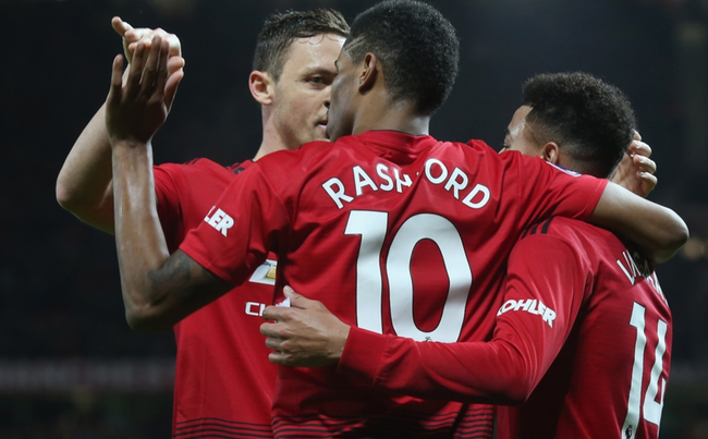 张的背景下 张的背景下